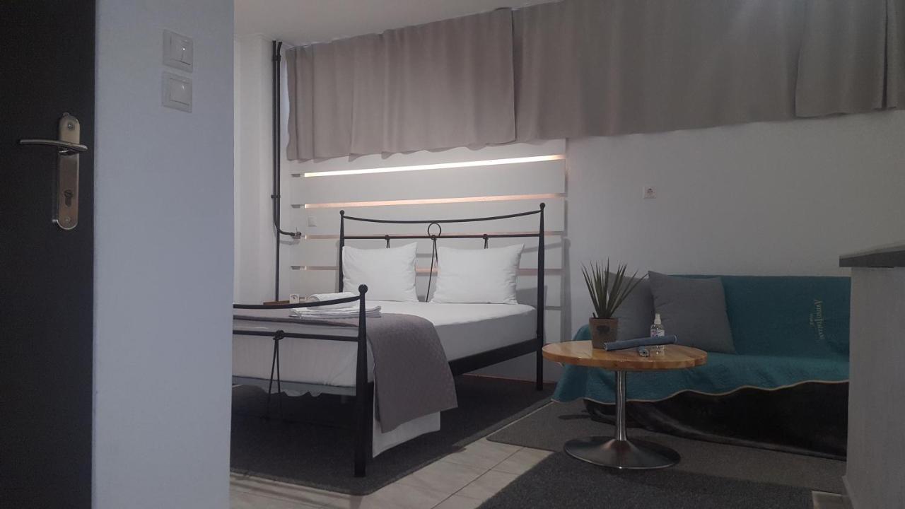 Studio V3St & Parking Лариса Экстерьер фото