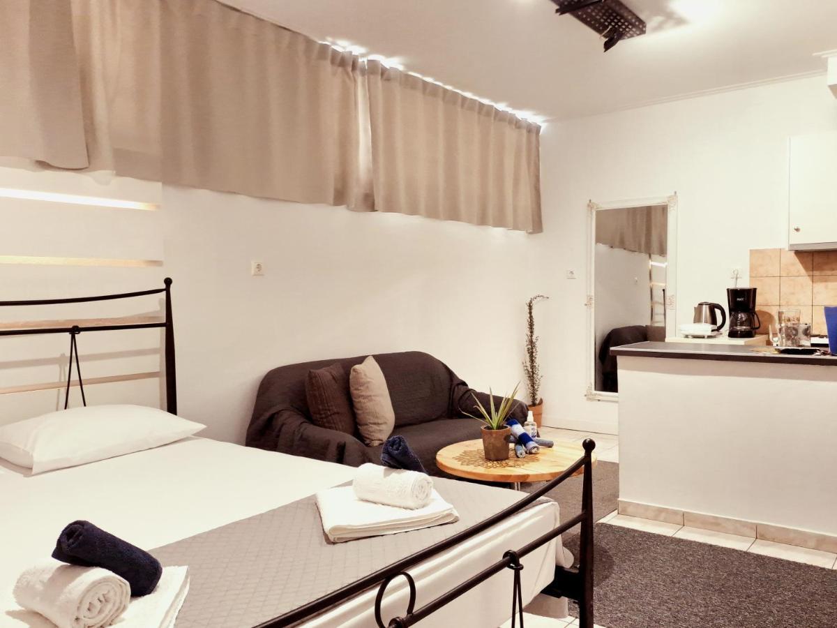 Studio V3St & Parking Лариса Экстерьер фото